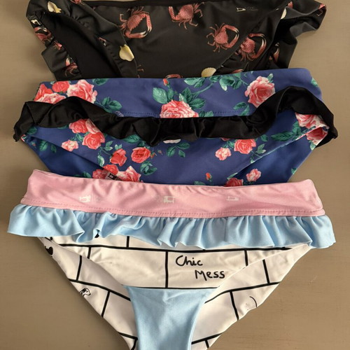 Chic Mess bikini set of 3, reversible top, high-waisted, like new
