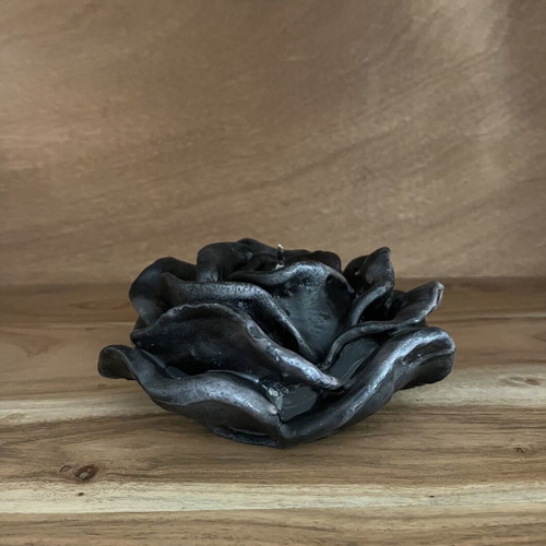 Wax rose candle, black with grey