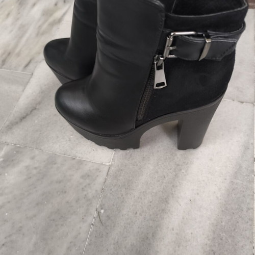 Sophi black boots size 37 like new