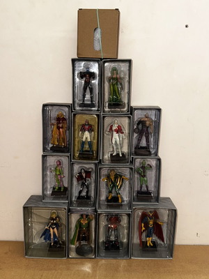 Marvel & DC superhero collectible figures