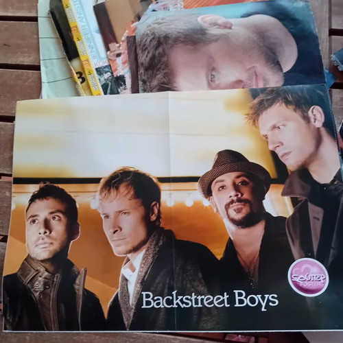 Posters of 2000s artists like new, set of 12