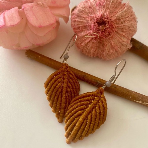Macrame earrings leaf-shaped made to order