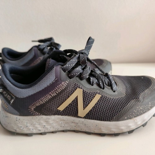 Αθλητικά παπούτσια New Balance σαν καινούργια, γκρι