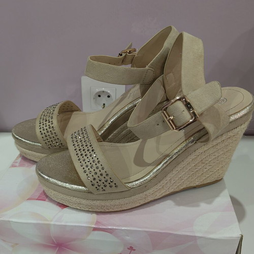 Women's platform sandals size 40 used, beige