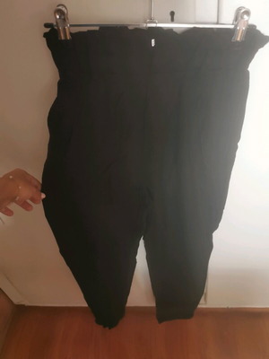 Black fabric pants Bershka like new, elastic waist, size XS