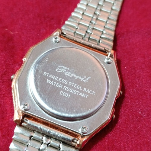 Digital watch