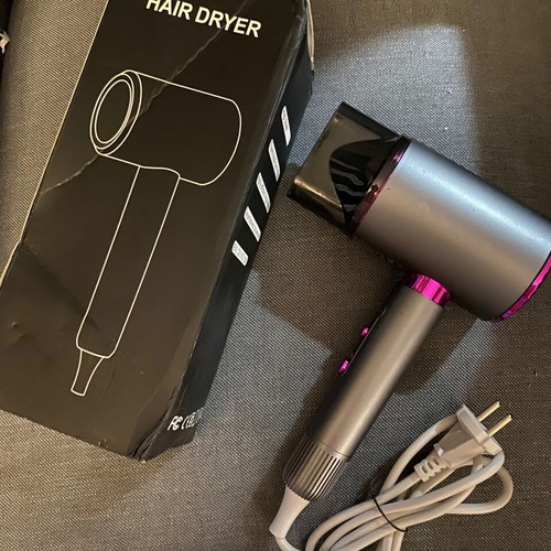 Hair dryer like new, lightweight and ideal for travel