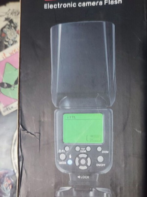 Triopo Camera Flash like new, universal