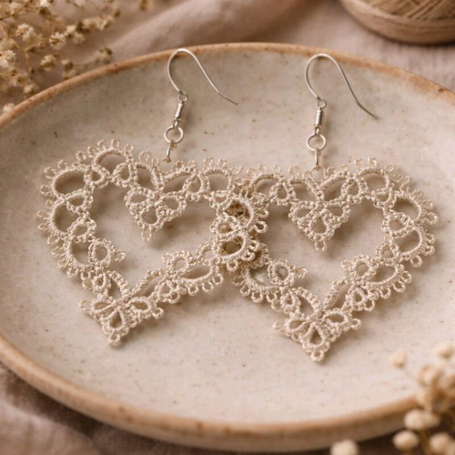 Heart-shaped earrings made to order, beige