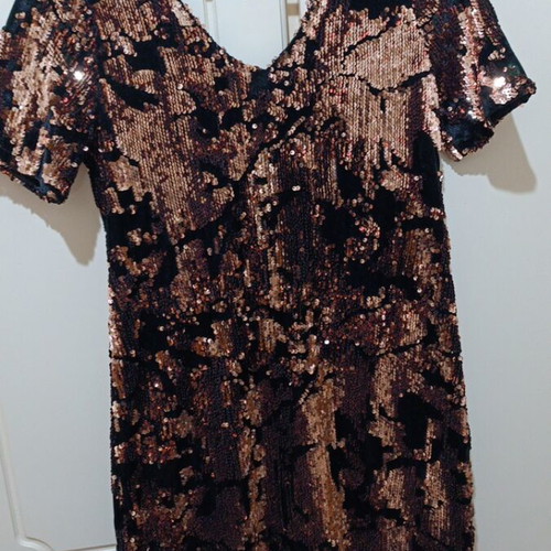Batida dress new, black and gold, size S