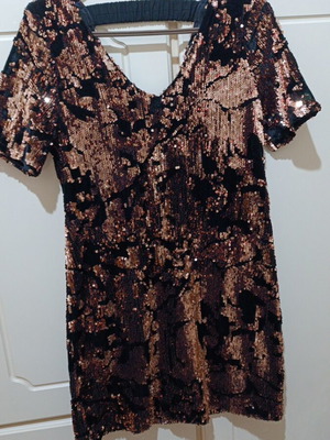 Batida dress new, black and gold, size S