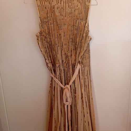 Zara medium dress with sequins used, gold color