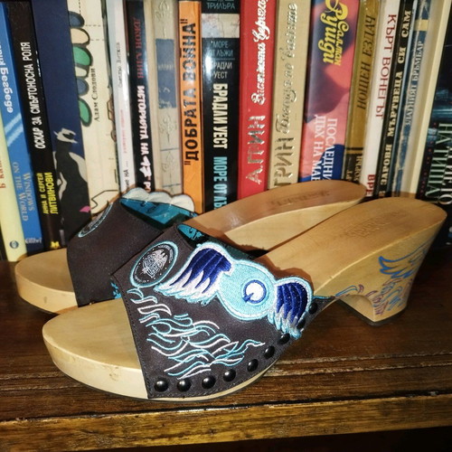 Von Dutch wooden shoes new, size 39, vintage