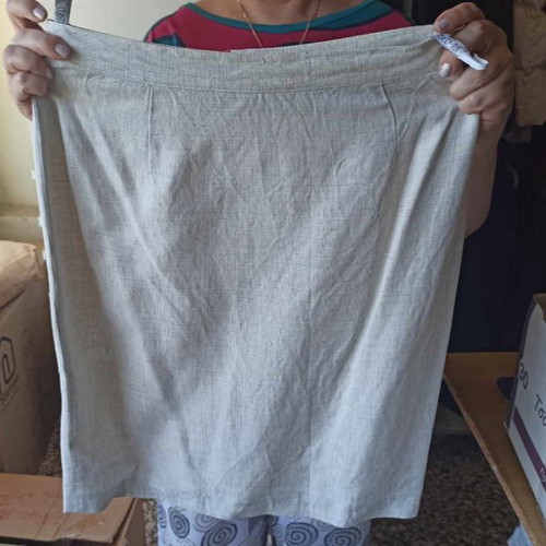 Bill Cost women's skirt size 48 used, white and gray