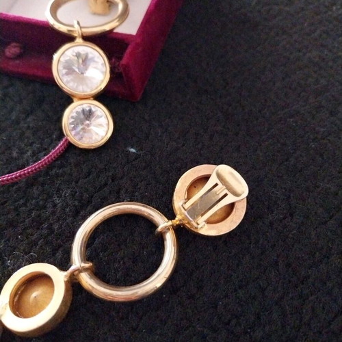 Clip on earrings like new