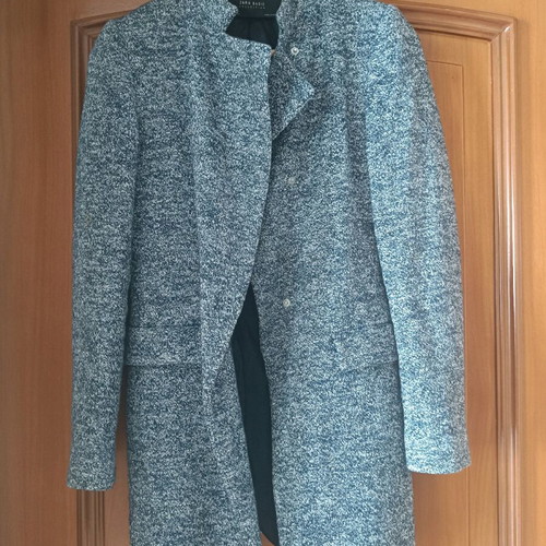 Zara coat like new, lined, white and blue, size S