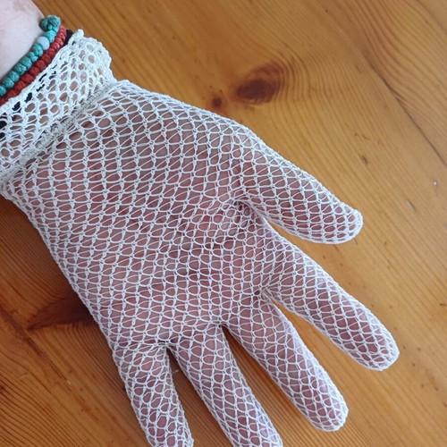 Handmade bridal gloves with crochet, vintage style, new, white