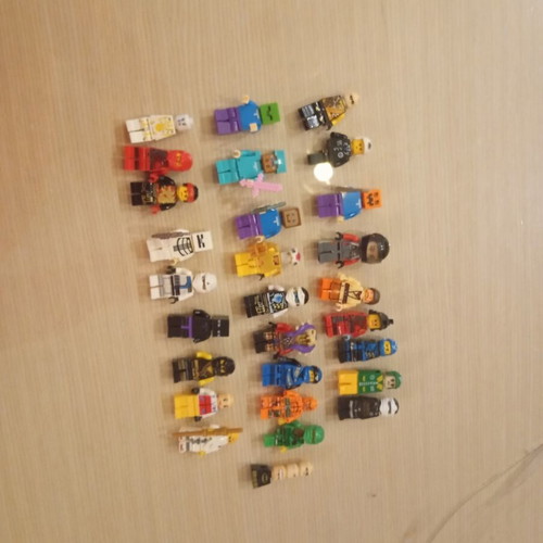 Minifigures like new, all together