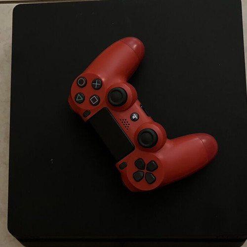 Sony PlayStation 4 Slim 500GB used with controller and GTA V