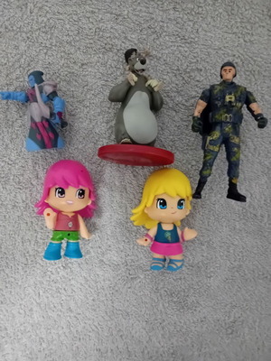 Children's figures used, pack with Baloo-Mowgli, Gormit, Pinypon, soldier