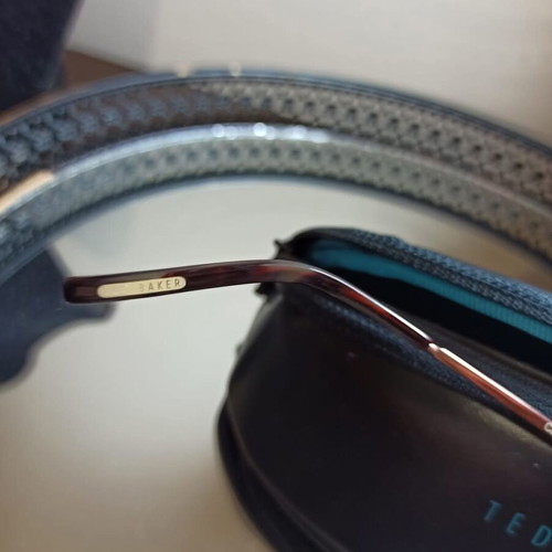 Ted Baker Aviator sunglasses like new, gold frame, mirror lens