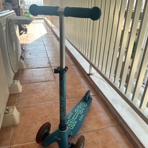 Mini Micro Deluxe kids scooter, dark green