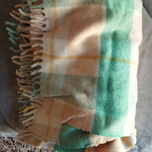 Wool blanket used, single, perfect for winter