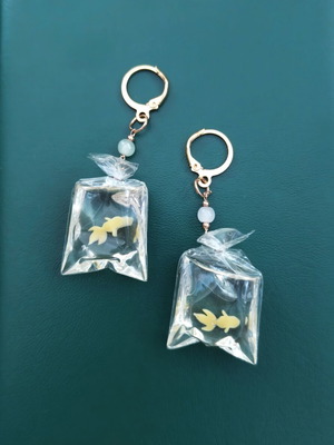 Fish earrings new with golden steel hooks