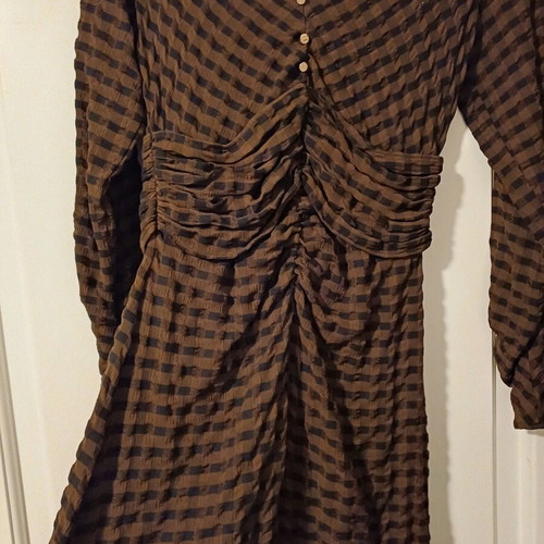 Zara dress like new with checkered pattern and pleats