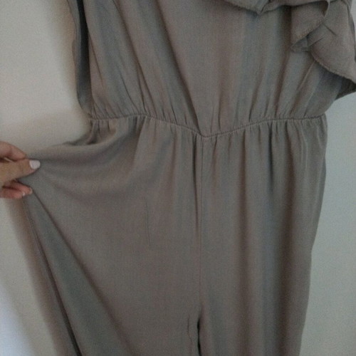 One-piece jumpsuit used, cotton fabric, gray and beige, size M