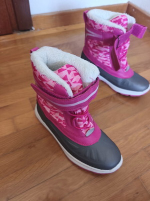Apres Ski Boots new with fur lining for warmth