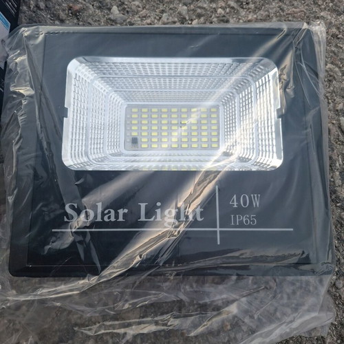 Solar LED Light 40W new with remote control