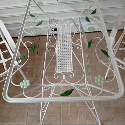 Ferforje garden seating set with table and 2 chairs like new