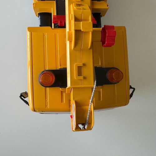 Man TC-4500 Bruder crane used with 360° rotation