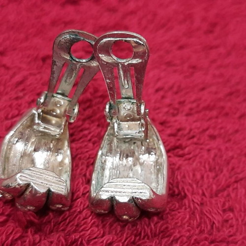 Vintage clip earrings with crystals used, white and gray