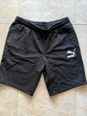 Puma Black Shorts Large like new