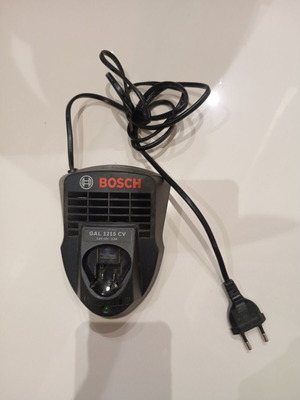 Φορτιστής μπαταριών Bosch GAL1215 σαν καινούργιος