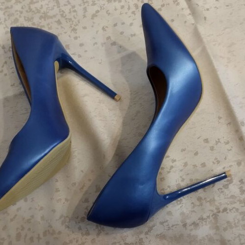 Elegant blue stiletto heels size 39 like new, 9 cm heel