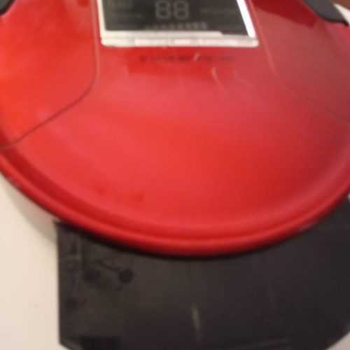 Robot Skoupa e.ziclean Vacuum 100 used, battery needs replacement