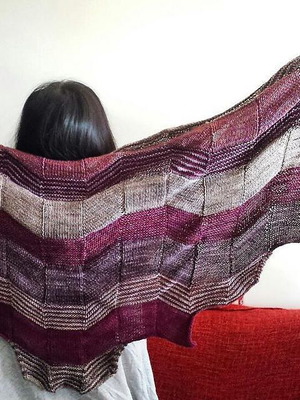 Handmade shawl new, 100% merino wool, gray-purple