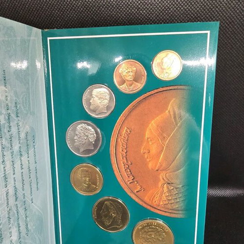 2000 Coin Series proof like, new condition