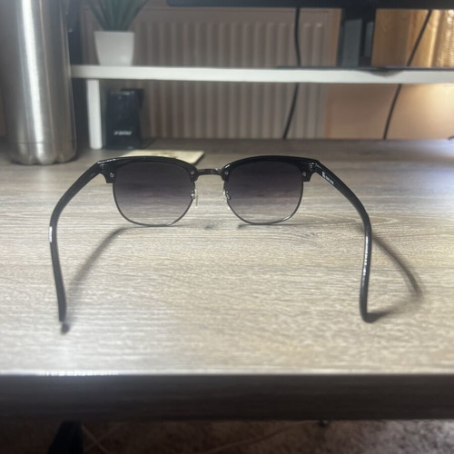 Sunglasses new, black color