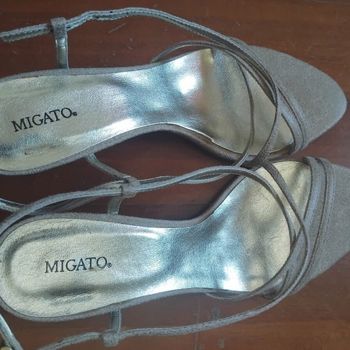 Migato suede sandals low heel new, beige and gold