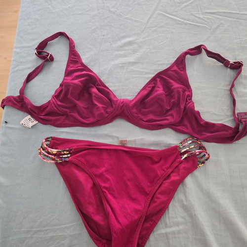 Swimsuits like new, set of 10 different pieces