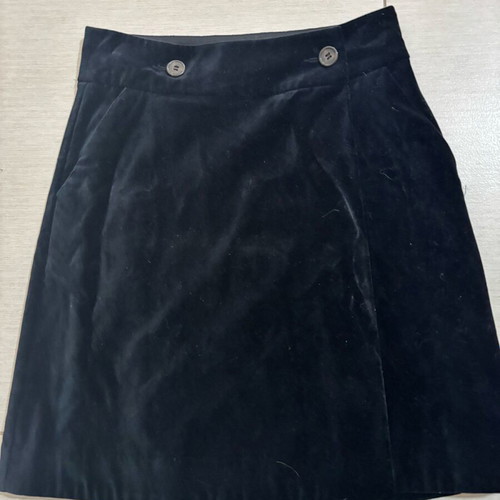 Benetton velvet skirt like new, black