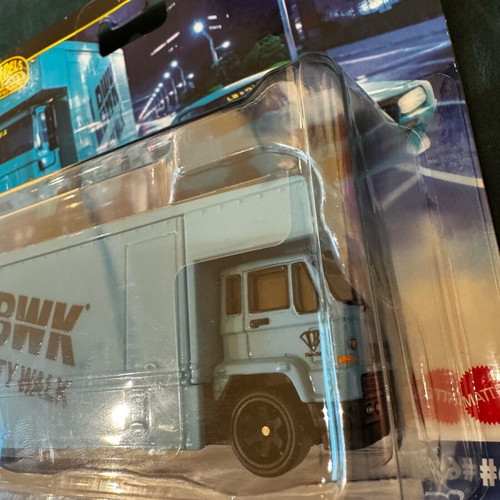 Liberty Walk Nissan Skyline 2000GT-R Fleet Flyer Hot Wheels new