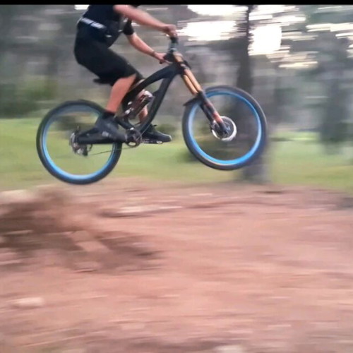 MTB Downhill Custom Commencal Furious Special Project with FoxFactory Kashima