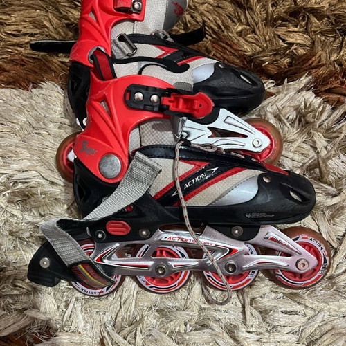 Rollerblades unisex adjustable size 33-36 used, black red gray