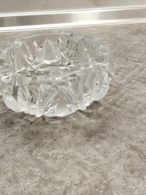 Crystal ashtrays like new