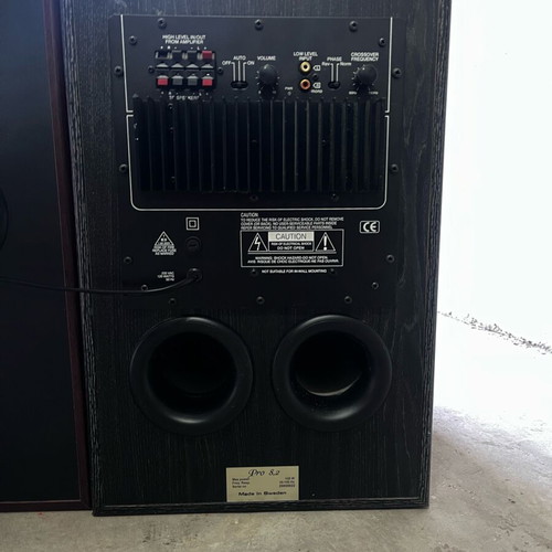 Crystal Audio sound system like new with 6 speakers and crossover